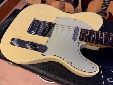 FENDER CUSTOM DELUXE TELECASTER 2010