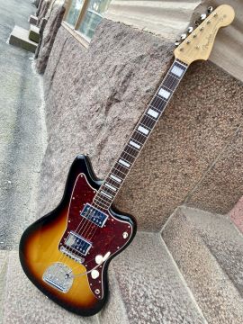 FENDER FSR MIJ TRADITIONAL 60´S JAZZMASTER HH w/WIDE-RANGE CUNIFE HUMBUCKERS, 3-Tone Sunburst