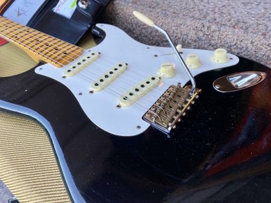 FENDER CUSTOM SHOP 1956 STRATOCASTER® JOURNEYMAN RELIC®, Aged Black