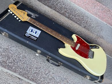 FENDER MUSICMASTER 1971