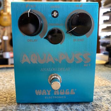 WAY HUGE AQUA-PUSS ANALOG DELAY