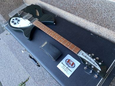 RICKENBACKER 330 1983