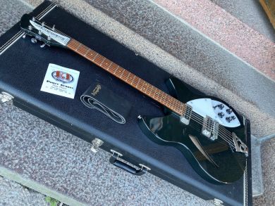 RICKENBACKER 330 1983