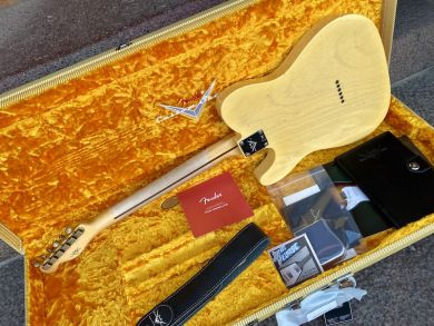 FENDER CUSTOM SHOP 1954 TELECASTER, JOURNEYMAN RELIC, Aged Nocaster Blonde