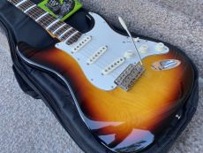 FENDER CLASSIC 60´S STRATOCASTER 2000