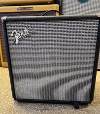 FENDER RUMBLE 40 COMBO