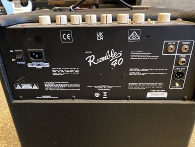 FENDER RUMBLE 40 COMBO