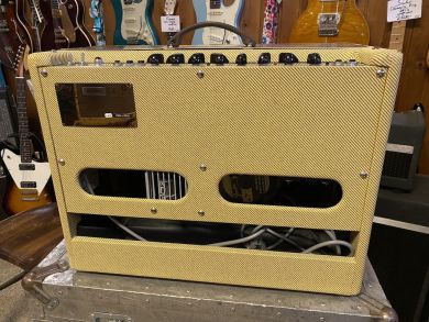 FENDER BLUES DELUXE REISSUE 2005