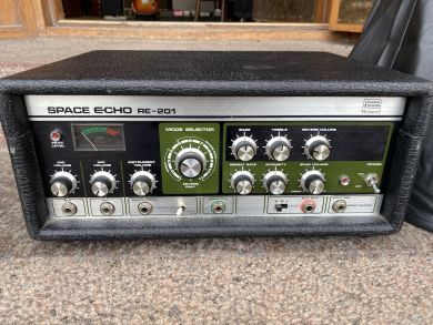 ROLAND SPACE ECHO RE-201 1977