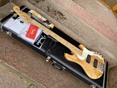 FENDER AMERICAN DELUXE DIMENSION BASS V HH 2014