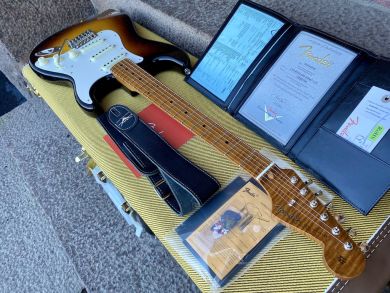 FENDER CUSTOM SHOP LIMITED EDITION ROASTED 50´S STRATOCASTER, Wide Fade Aged Chocolate 2-Tone Sunburst