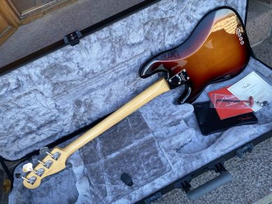 FENDER AMERICAN PROFESSIONAL II PRECISION BASS 2022