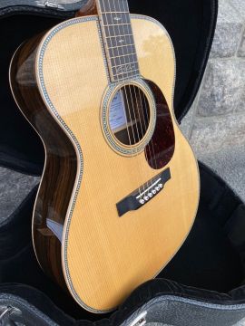 MARTIN 000-42EC Z CROSSROADS 2019