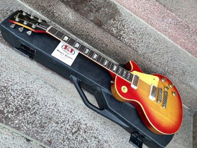 GIBSON LES PAUL DELUXE 1978