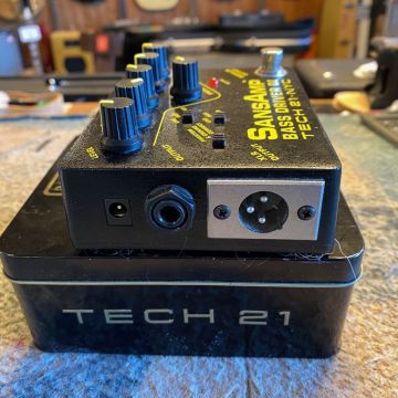 TECH 21 BASS DRIVER DI V1