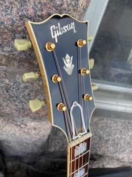 GIBSON SJ-200 2003