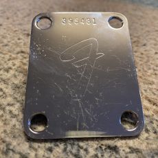 FENDER NECK PLATE 1973