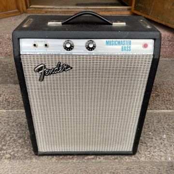 FENDER MUSICMASTER BASS AMP 1974