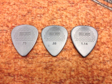 DUNLOP NYLON  MAX GRIP STD PICK   Oulu